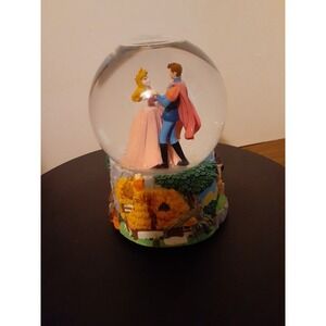 Enesco Disney Sleeping Beauty Ballet Waltz Prince 3D Musical Snow Globe Works